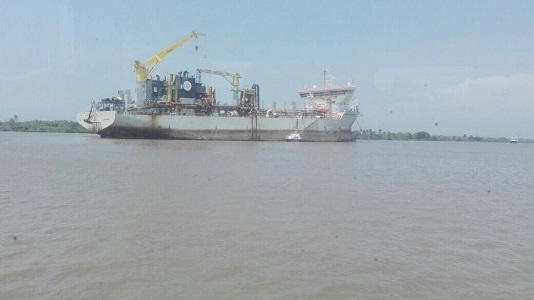 Avanzan con éxito tareas de despeje del canal de acceso al puerto de Barranquilla Avanzan con éxito tareas de despeje del canal de acceso al puerto de Barranquilla