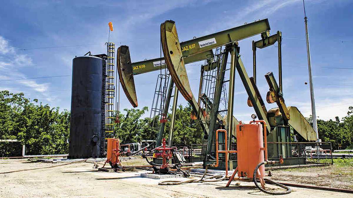 Carga fiscal al sector petrolero llegaría al 80 % advierte la ACP campos de explotación petrolera en Colombia