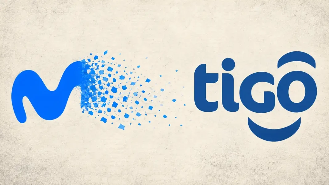 Adiós a Movistar que ahora será Tigo: esto pasará con sus planes móvil y hogar Logo de Movistar desintegrándose en partículas frente al logo de Tigo, en un montaje editorial